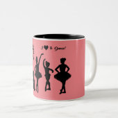 Ballerina's mok met twee tonnen koffie. (Voorkant rechts)