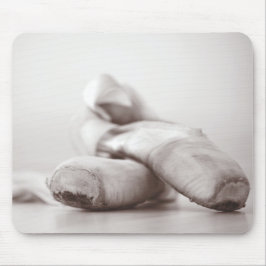 Ballet Pointe Shoes on Dance Floor Sjabloon Muismat