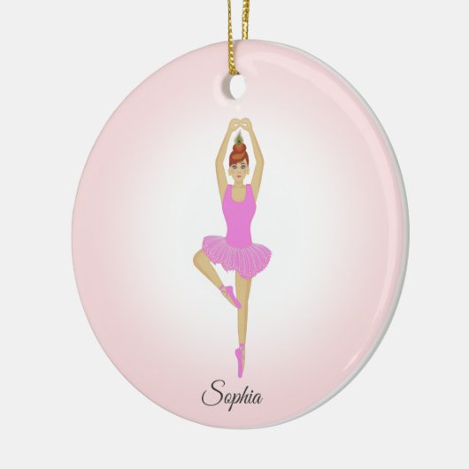 Balletdanser, gekleed in lichtroze keramisch ornament (Links)