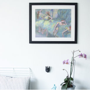 Balletdansers in de Wings van Edgar Degas Poster