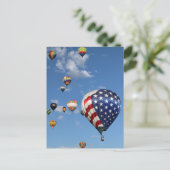 Ballon voor rode, witte en blauwe warme lucht briefkaart (Staand voorkant)