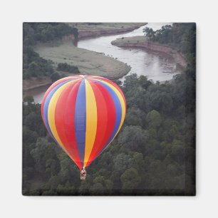 Ballonvaren boven de Mara rivier Magneet