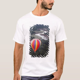 Ballonvaren boven de Mara rivier T-shirt