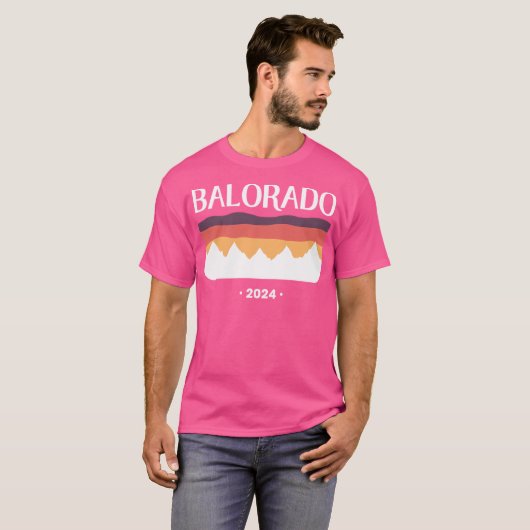 Balorado 2024 Design. Witte Balorado tekst en wit T-shirt (Voorkant volledig)
