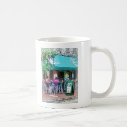'Baltimore - Happy Hour In Fells Point': Kunstwerk Koffiemok (Rechts)