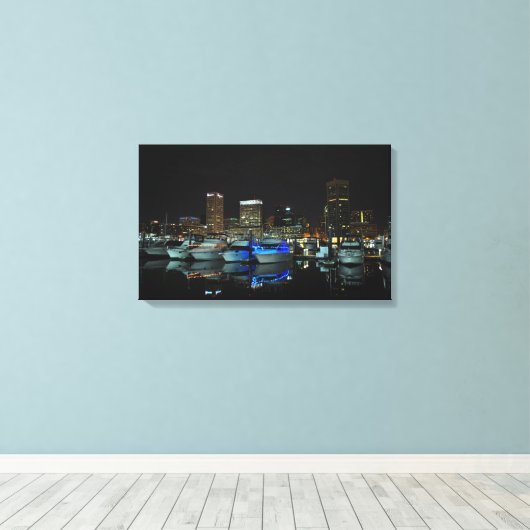 Baltimore skyline en boten 's nachts canvas afdruk (Insitu (Houten vloer))
