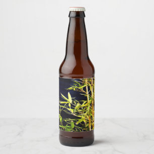 Bamboe vult tropische kunst op zwart bier etiket