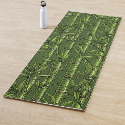 Bamboebos in het groen yogamat (In situ)