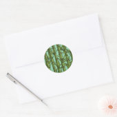 Bamboebos op lichtblauw ronde sticker (Envelop)