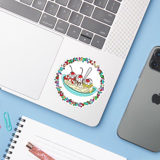 Banana Split and Sprinkles Border Sticker (Laptop met iPhone)