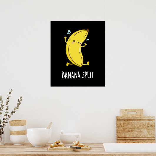 Banana Split Funny Dansant Banana Pun (Donkere BG) Poster (Keuken)