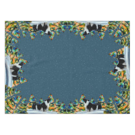 Band-collie in wintersneeuwbos kerstboom tafelkleed