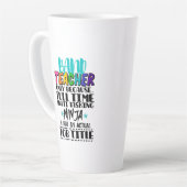 Band-leraar alleen omdat fulltime multitasking latte mok (Linkerhoek)