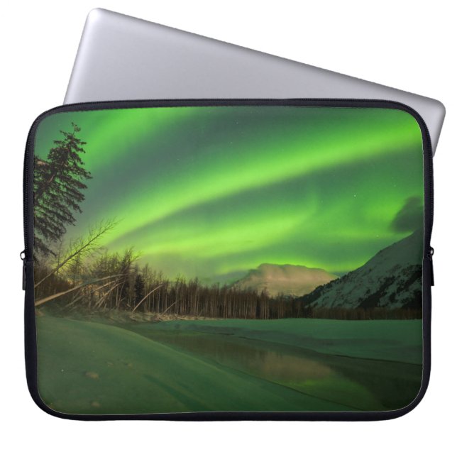 Banded Aurora Laptop Sleeve (Voorkant)