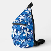 BANDENPATROON IN BLAUW SLING BAG (Rechterhoek)