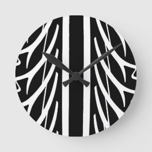 Bandenpatroon in zwart-wit ronde klok