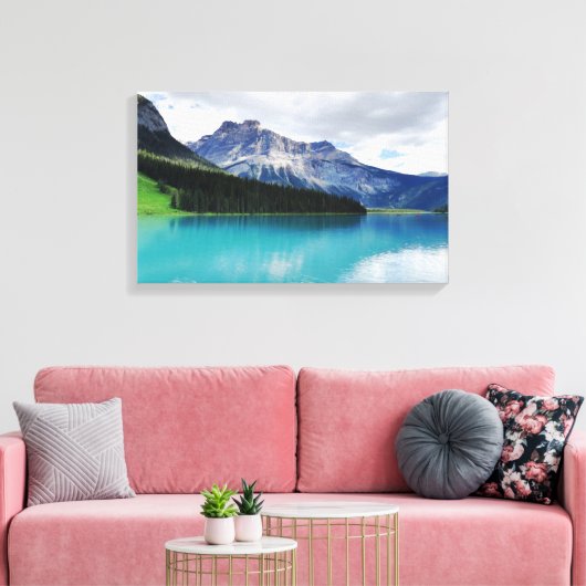 Banff Emerald Lake Canvas Print (Insitu (Woonkamer))
