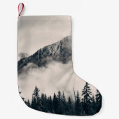 Banff national park foggy mountains and forest in kleine kerstsok (Voorkant)