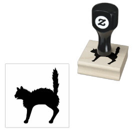 Bang kat silhouet met gebogen rug en staart omhoog rubberstempel