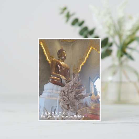 Bangkok, interior view of Wat Traimit, Thailand Briefkaart (Staand voorkant)