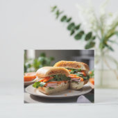 Banh Mi sandwich op een bord Briefkaart (Staand voorkant)