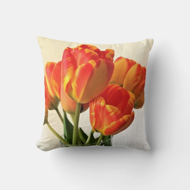 Banja Luka Tulpen Kussen (Voorkant)