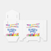 Banners en ballonnen van de kleurrijke verjaardag bedankdoosjes (Uitgevouwen)