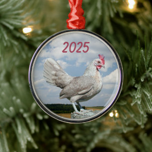Bantam Hen op Fencepost, Boerderij Field, Cloudy S Metalen Ornament