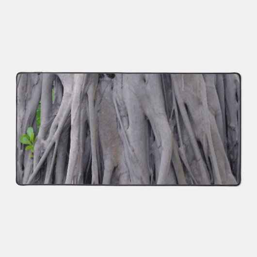 Banyan Tree Trunk Desk Mat (Voorkant)
