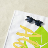 Banzai Beach Hawaiian Hibiscus Floral - Papaya Strandlaken (In situ)