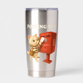 Bao Bao: Posting Time with Retro Taiwan Mailbox Geïsoleerde Drinkbeker (Voorkant)