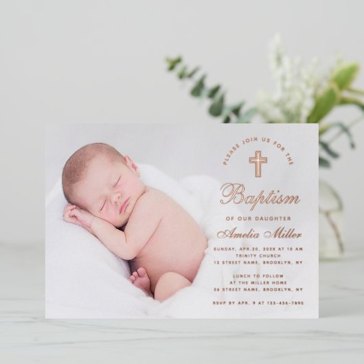 Baptisme Photo Simple Calligraphy Roos Gold Script Folie Uitnodiging (Staand Voorkant)