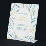 Bar Bat Mitzvah Joodse bruiloft Botanicals Custom Reclamebord Met Voetstuk<br><div class="desc">Perfect aangepast teken voor een bat mitswa, bar mitswa of andere Joodse viering! Handgemaakte waterverf kunst voor jou! VOLLEDIG ! Klik hierboven op "Personaliseren" om de tekst te bewerken. Klik op "bewerken met behulp van het ontwerpgereedschap" om de lettertypen, kleuren en plaatsingen aan te passen en om het ontwerp van...</div>
