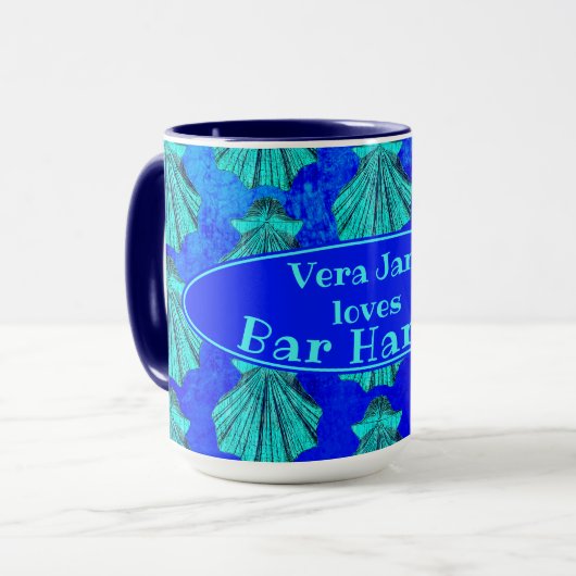 Bar Harbour Maine Bold Blue Scallop Shell met naam Mok (Voorkant links)