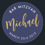 BAR MITZVAH bevoordeelt moderne goudkalligrafie Ronde Sticker<br><div class="desc">door een kat massard Sticker-zegel voor de Bar van uw kind / Bat Mitzvah - gebruik als envelopzegels of gunt om de receptie op te kleden.</div>
