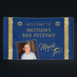Bar Mitzvah Blue Welcome Mazel Tov Banner<br><div class="desc">Bar Mitzvah Welkom en Mazel Tov Gefeliciteerd Banner met persoonlijke foto op een jaloerse blauwe achtergrond met zilveren dunne glitterstripe-randen. Voeg douaneformaliteiten, doopvonten, of meer foto's toe en verwijder de gouden glittler grens door "te klikken verder aanpassen." Voor het aanpassen en het coördineren van punten, contacteer de Ontwerper van Zazzle...</div>