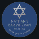 Bar Mitzvah Dank u Blue Silver Star van David Ronde Sticker<br><div class="desc">Elegant modern blauw en zilver klassiek bar mitzvah "dank u" gepersonaliseerde stickers met aangepaste naam,  datum en ster van David.</div>