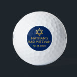 Bar Mitzvah Golf Ball Favors Blue Gold Golfballen<br><div class="desc">Golf Ball Bar Mitzvah Save the Dates and Favors in modern en minimalistisch marinblauw en goud gepersonaliseerd met jouw naam en feestdatum en een ster van David bovenaan. De achtergrond en de doopvontkleuren kunnen worden veranderd om uw thema van de gebeurteniskleur aan te passen,  enkel klik "verder aanpassen".</div>