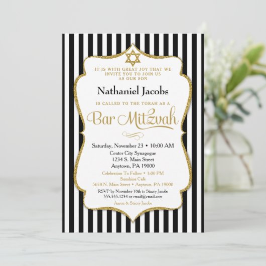 Bar Mitzvah Invitation Black Gold Elegant Stripe Kaart (Staand voorkant)