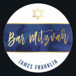 BAR MITZVAH modern blauw waterverf goud schrijven Ronde Sticker<br><div class="desc">door kat massard >> WWW.SIMPLYSWEETPAPERIE.COM << << *** NOTE - HET SHINY GOLD FOIL EFFECT IS EEN AFGEDRUKT AFBEELDING ** - - - - - - - - - - - - - - - - - - - - - - - - - - - - - - -...</div>