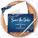 Bar Mitzvah Modern Navy Blue Ombre Agate Script Save The Date<br><div class="desc">Zorg ervoor al uw vrienden en familieleden de mijlpaal van uw zoon Bar Mitzvah zullen kunnen vieren! Verzend deze koele, unieke, moderne, gepersonaliseerde "sparen de Datum"aankondigingskaart. Witte scripttypografie en ster van David bedekken een diepe blauw blauw ombre achtergrond met een stalen blauw agaat met faux zilveren aderen. Uw douanebericht en...</div>
