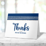 Bar Mitzvah Modern Navy Blue Silver Tallit Script Bedankkaart<br><div class="desc">Zorg ervoor dat je favoriete Bar Mitzvah zijn waardering show aan iedereen die zijn mijlpaal steunde! Verstuur deze coole, unieke, moderne, gepersonaliseerde bedankt kaart. Vet, blauw blauw script typografie, Ster van David en een blauw en zilveren glitter gestript, geïnspireerd grafisch deklaag op een eenvoudige, witte achtergrond. Een andere talk inspireerde...</div>