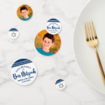 Bar Mitzvah Modern Navy Blue Silver Tallit Script Confetti<br><div class="desc">Voeg wat extra stijl aan uw favoriete feest van de Bar Mitzvah met deze klantgerichte lijstconfetti toe! Vet, blauw blauw script typografie, een zilveren ster van David en een blauw en zilver glitter gestript, geïnspireerd grafisch deklaag, een eenvoudige, witte achtergrondaderen aan één kant. De foto van uw Bar Mitzvah is...</div>