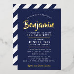 BAR MITZVAH modern, stijlvol kalligrafiegoud Folie Uitnodiging<br><div class="desc">door kat massard Sophisticated uitnodiging met 'giny gold foil' voor de MITZVAH viering van je kind. Eenvoudig de sjabloon zelf per e-mail bij te werken voor overeenkomende objecten en alternatieve kleurenschema's - kat@simplysweetpaperie.com</div>