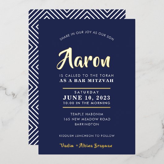 BAR MITZVAH modern, stijlvol kalligrafiegoud Folie Uitnodiging (Voorkant / Achterkant)