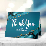 Bar Mitzvah Modern Turquoise Agaat Script Eenvoudi Bedankkaart<br><div class="desc">"Dank je." Zorg ervoor dat je favoriete Bar Mitzvah zijn waardering show aan iedereen die zijn mijlpaalevenement ondersteunde! Stuur deze coole, unieke, moderne, gepersonaliseerde bedankpas. Turquoise blauw handgeschreven script en vet, sans serif typografie overlay een eenvoudige, schone witte achtergrond met turquoise blauwe agaat rotsen geaccentueerd met faux gouden aders. Extra...</div>