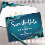 Bar Mitzvah Modern Turquoise Ombre Agate Script Save The Date<br><div class="desc">Zorg ervoor al uw vrienden en familieleden de mijlpaal van uw zoon Bar Mitzvah zullen kunnen vieren! Verzend deze koele, unieke, moderne, gepersonaliseerde "sparen de Datum"aankondigingskaart. Witte scripttypografie en een faux gouden ster van David bedekken een diepe turquoise blauwgroen blauwe ombre achtergrond met turquoise blue agate, voorzien van faux gouden...</div>