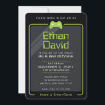 BAR MITZVAH moderne gaming controls zwart groen Kaart<br><div class="desc">door kat massard >> WWW.SIMPLYSWEETPAPERIE.COM << - - - - - - - - - - - - - - - - - - - - - - - - - - - - - Het perfecte ontwerp voor een "Gaming Theme" BAR of BAT MITZVAH viering Hou van het ontwerp,...</div>