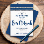 Bar Mitzvah Simple Modern Tallit Navy Blue Script Kaart<br><div class="desc">Wees trots, blij en toon deze mijlpaal van je favoriete Bar Mitzvah! Verstuur deze coole, unieke, moderne, gepersonaliseerde uitnodiging voor een evenement om het te herinneren. Vet, blauw blauw script typografie, Ster van David en een blauw en zilveren glitter gestript, geïnspireerd grafisch deklaag op een eenvoudige, witte achtergrond. Personaliseer de...</div>