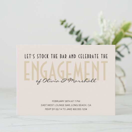 Bar Voorraad Grote Typografie Champagne Verloving Kaart (Staand voorkant)